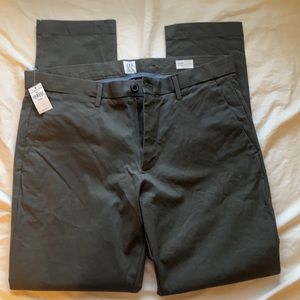 Gap Skinny 34x30 slacks
